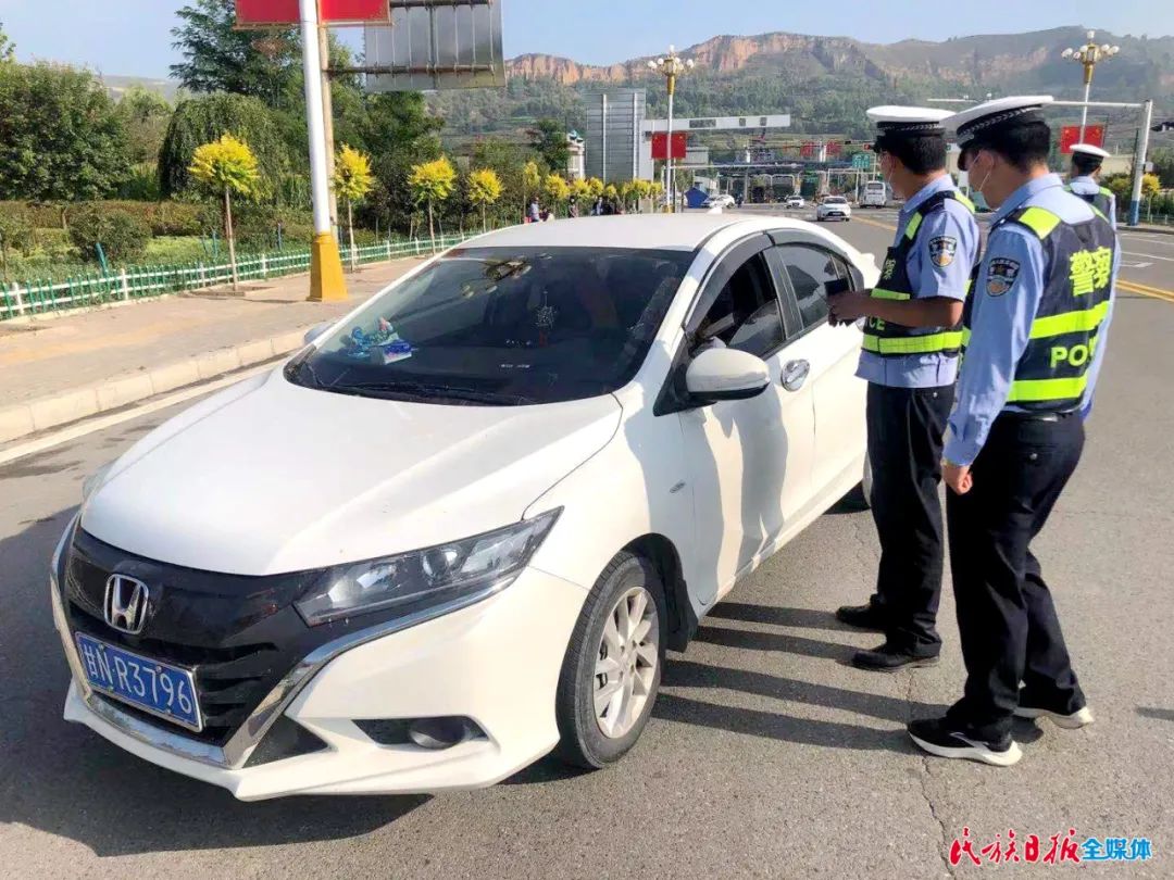 【民族日报】临夏州公安交警全面开展交通安全集中整治行动