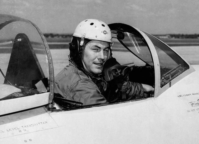 1981�꣬һԽ����ξ��10��Ͷ���й��������Ƚ��������Ҿ��߶�����