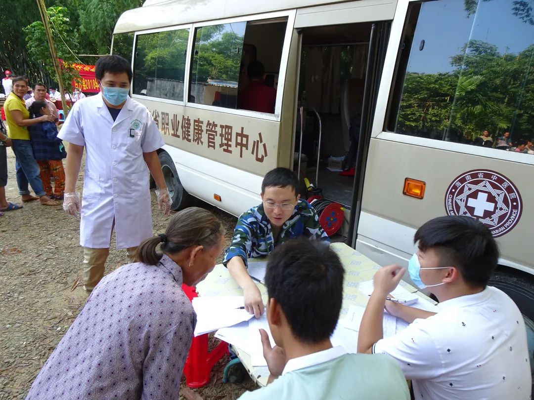 身边的榜样丨陈晓刚：勇挑脱贫攻坚重担 促进民族团结进步