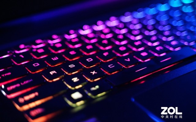 酷睿i9-11980HK+RTX 3080顶配！微星强袭GE76 Raider体验如何？