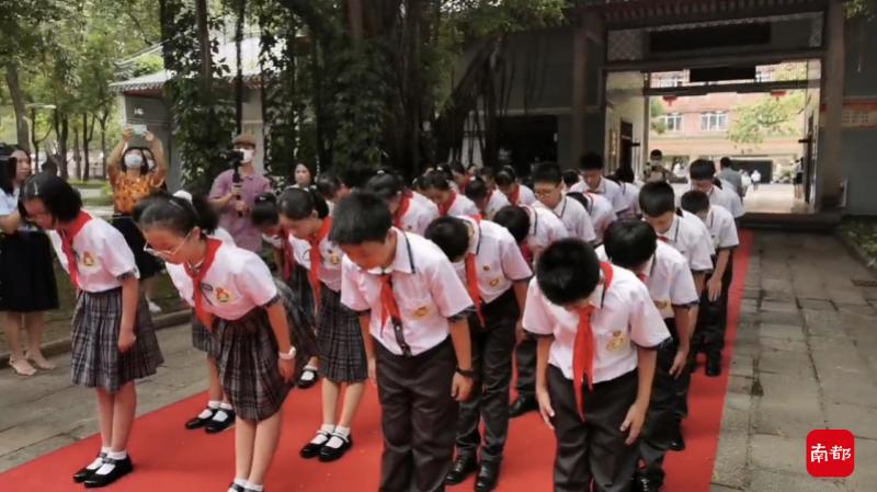 廣東廣雅中學(xué)初一新生入學(xué)禮儀式感滿滿(圖2)