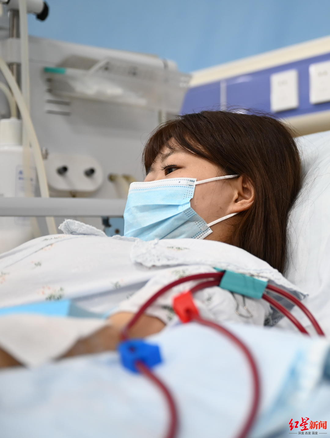 19岁女孩独自面对尿毒症5年，起诉父母遗弃，法院：不予受理