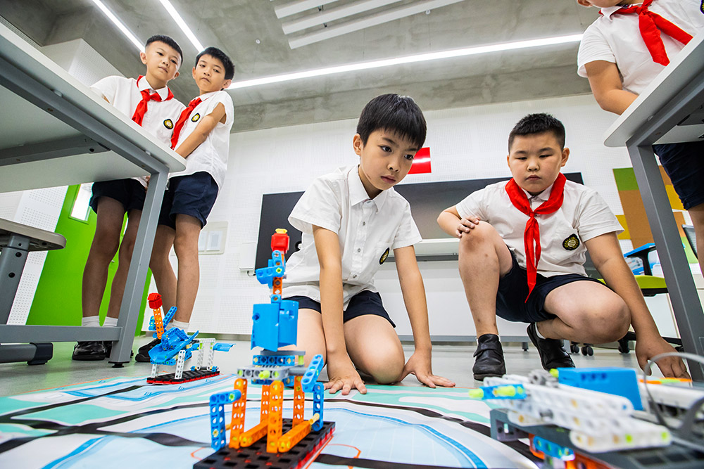 每周奇趣掠影 | 中小学开启课后延时服务，超五千万欧元纸币被洪水浸泡
