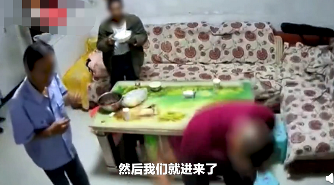 四川男子酒后入室7刀砍死邻居家狗，拉都拉不住！狗主人还原事情经过