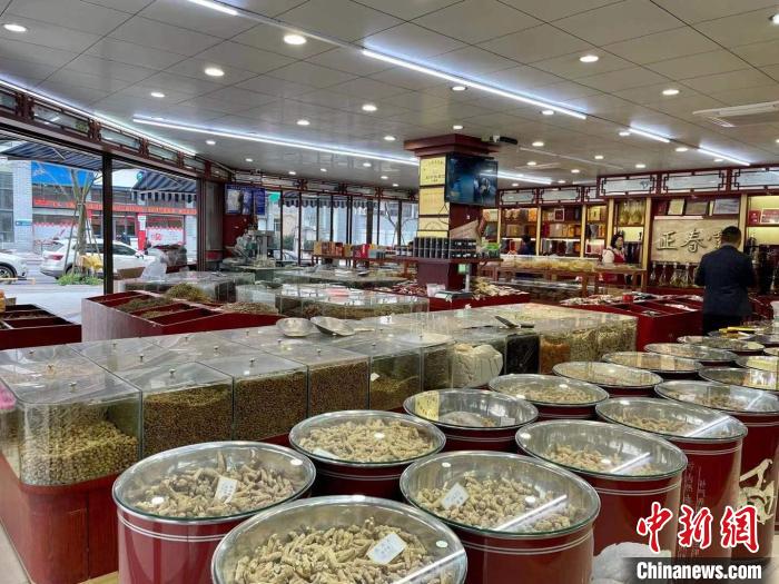 浙江“江南药镇”新期待：“智治”助力中医药产业振兴