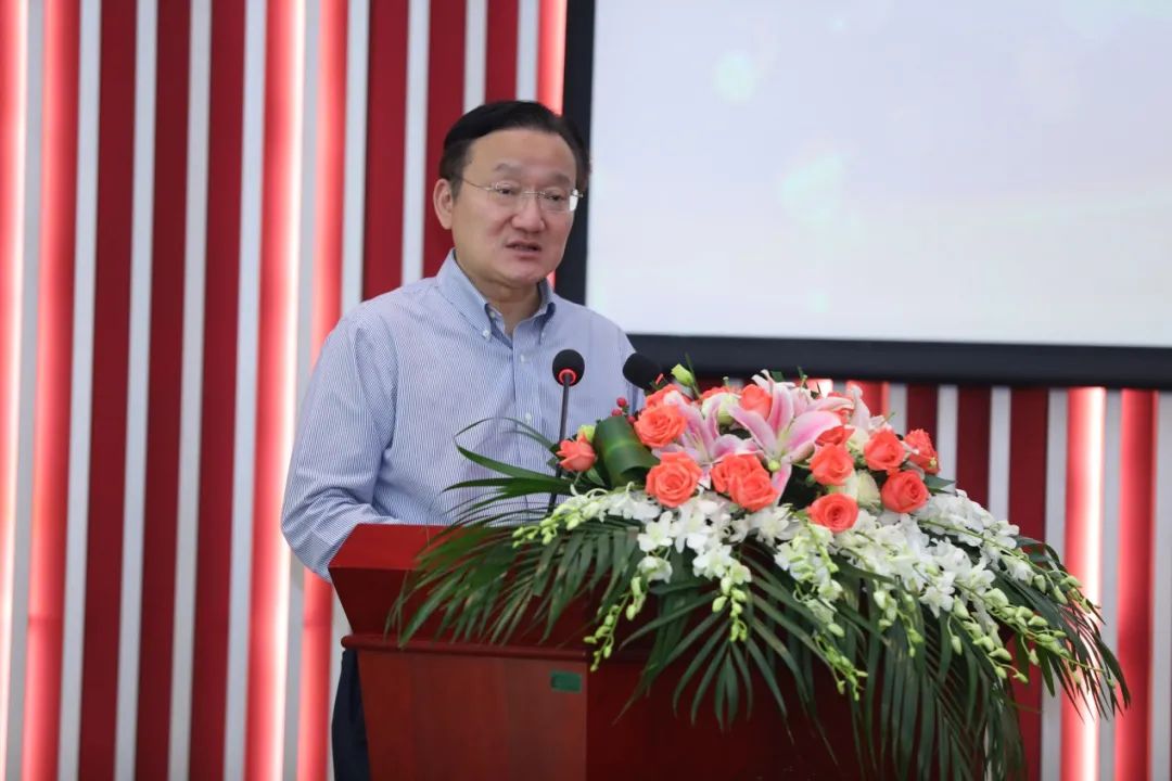 新闻 | 我校举行“珍宝岛药业人才培养荣誉体系”的“珍宝岛讲座教授”及“珍宝岛青年学者”受聘仪式