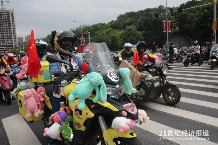 摩托車迎來3年替換高峰 電動(dòng)化、智能化成行業(yè)大勢