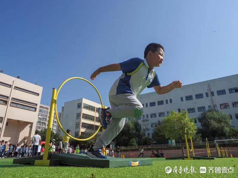 濟南育秀小學的秋季運動會真熱鬧(圖5) 濟南育秀小學的秋季運動會真熱鬧(圖5)