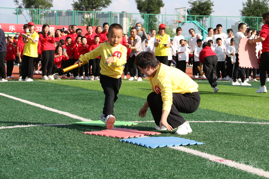 忻州市和平小学举办第二届亲子运动会(图9)