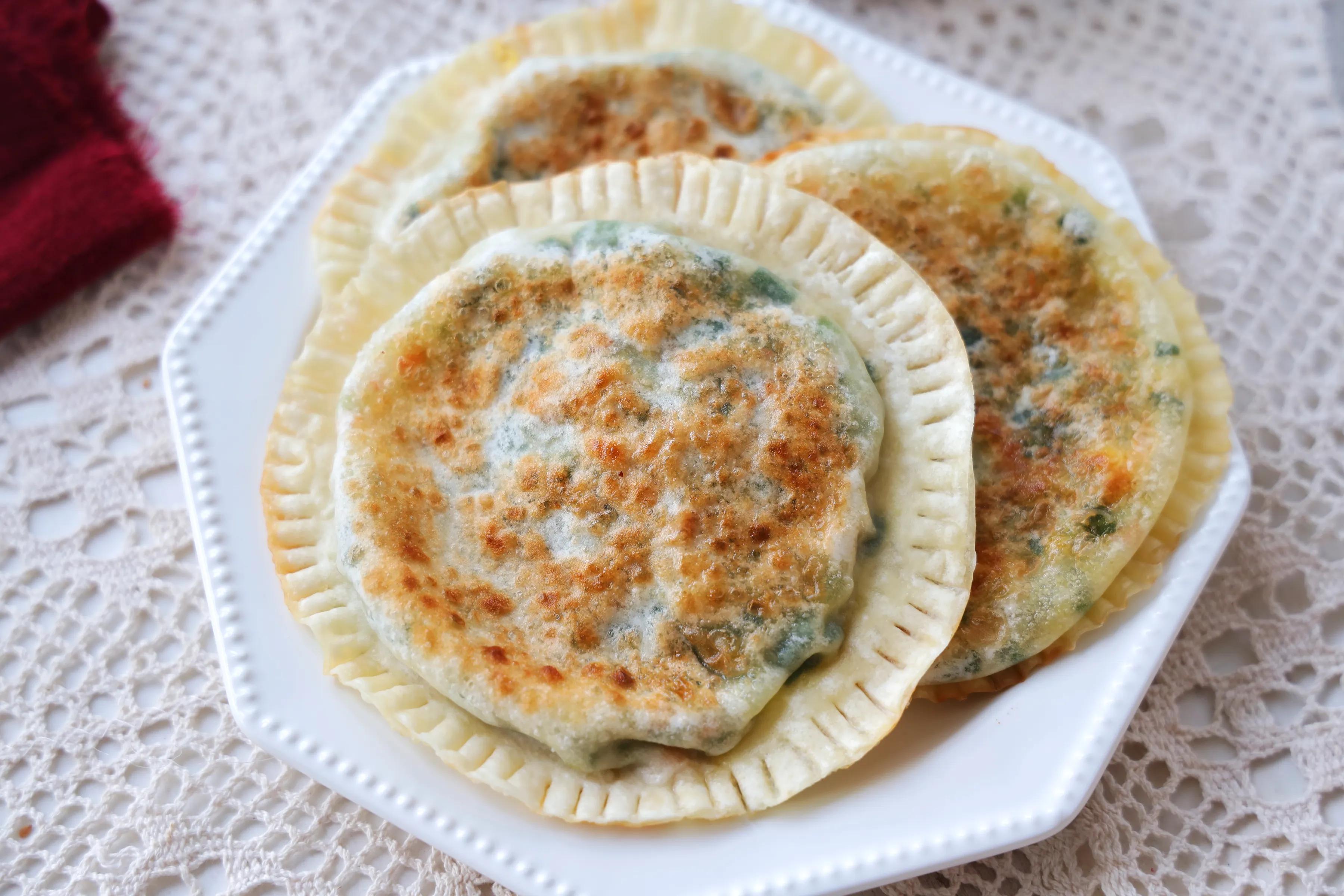 韭菜盒子新做法，不和麵不揉麵，皮薄餡大，特別適合新手和懶人！