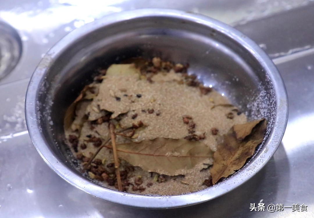 圖片[4]-【鹽水鴨】做法步驟圖 咸香入味 做法其實(shí)很簡(jiǎn)單-起舞食譜網(wǎng)