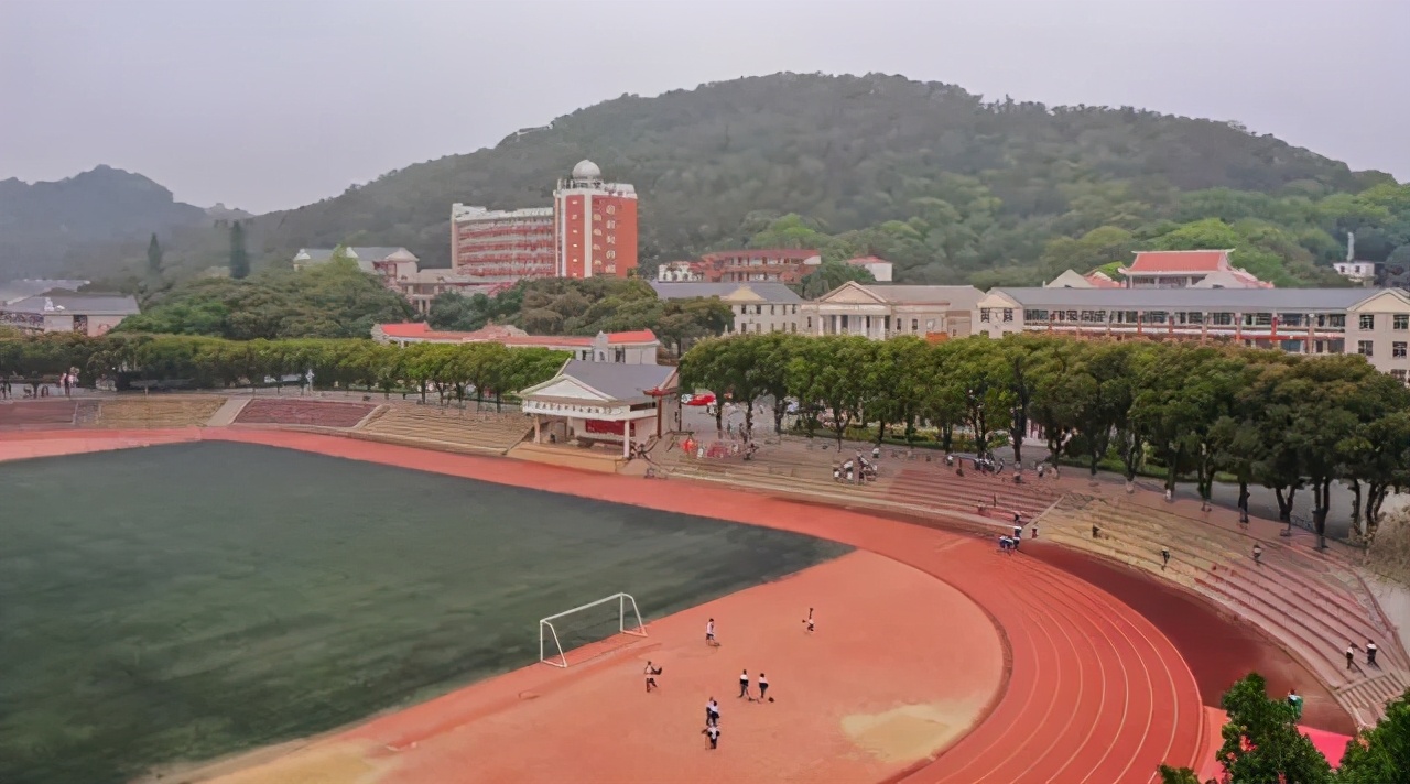 许华芳向厦门大学捐款1亿 还有这些闽商心系教育慈善