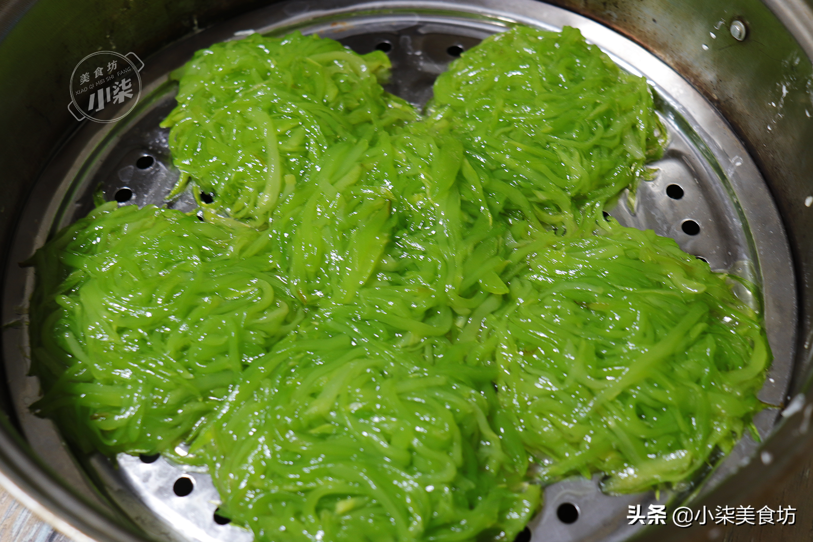 图片[7]-【蒸莴笋团子】做法步骤图 切丝锅里一蒸 蘸料吃太香了-起舞食谱网