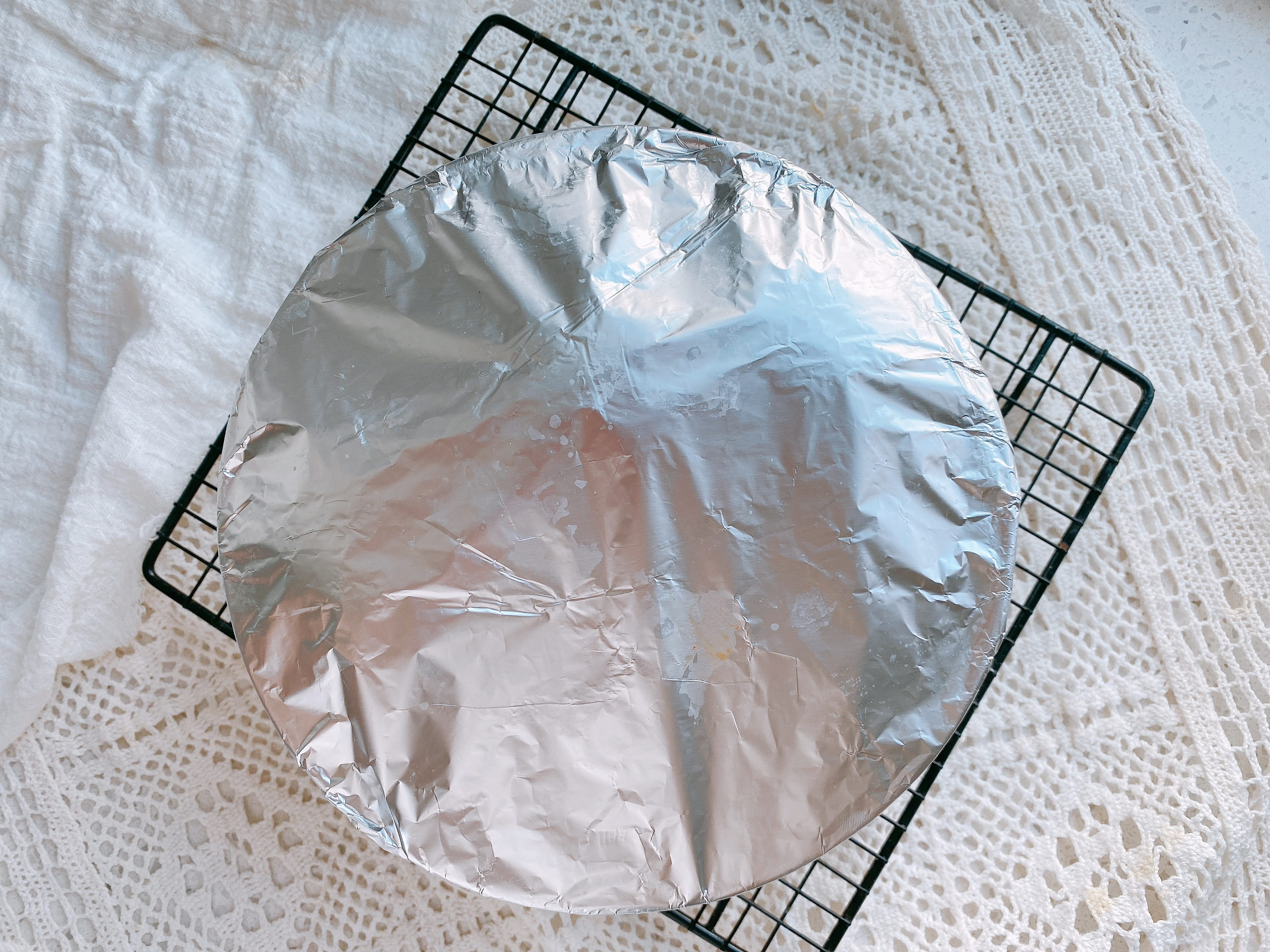 无水无油的蒸鸡腿，掌握1个秘诀，低脂低热量，鲜嫩多汁超好吃