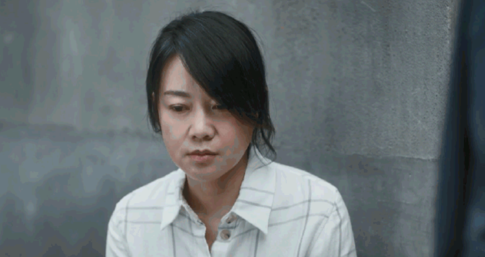 当她躺在ICU时，却在担心老公出轨没？