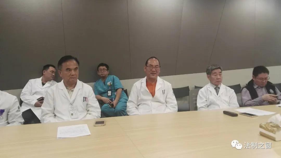 把藏医药文化传播到国内外的阿旺洛桑藏医博士