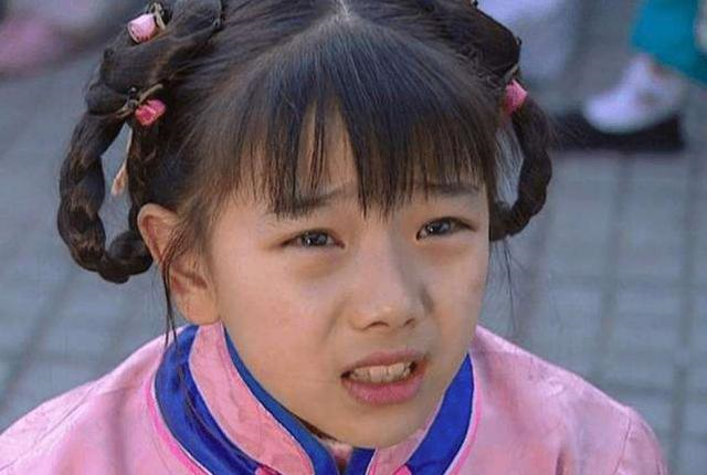 12岁爆红却毅然退圈，最终皈依佛门，小鸽子胡雅