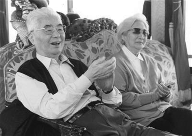 荣氏企业激荡70年：红色资本家荣毅仁和他的子孙