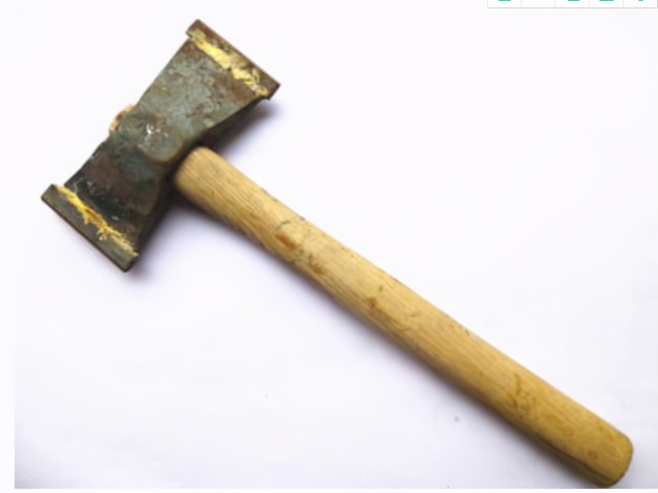 2018年亲兄弟反目成仇案：为抢遗产大打出手，弟弟用斧头砍哥哥