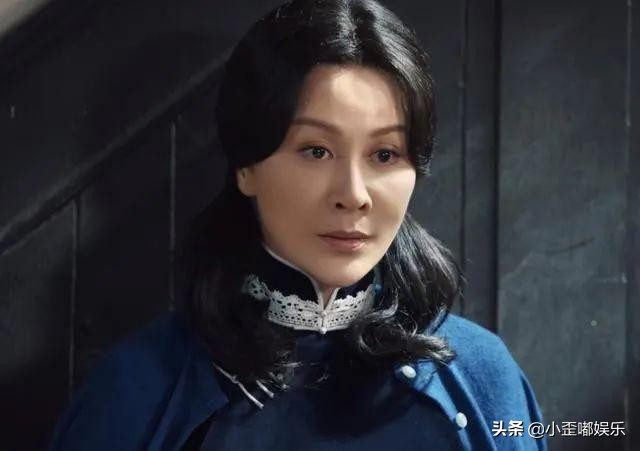 還在嘟嘴扮嫩的阿姨們，看看這些女演員，是如何超齡演出少女感