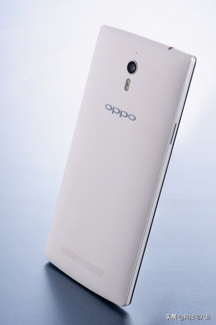 自拍手机中的名媛：OPPO Find 7 什么方式的自拍都好看