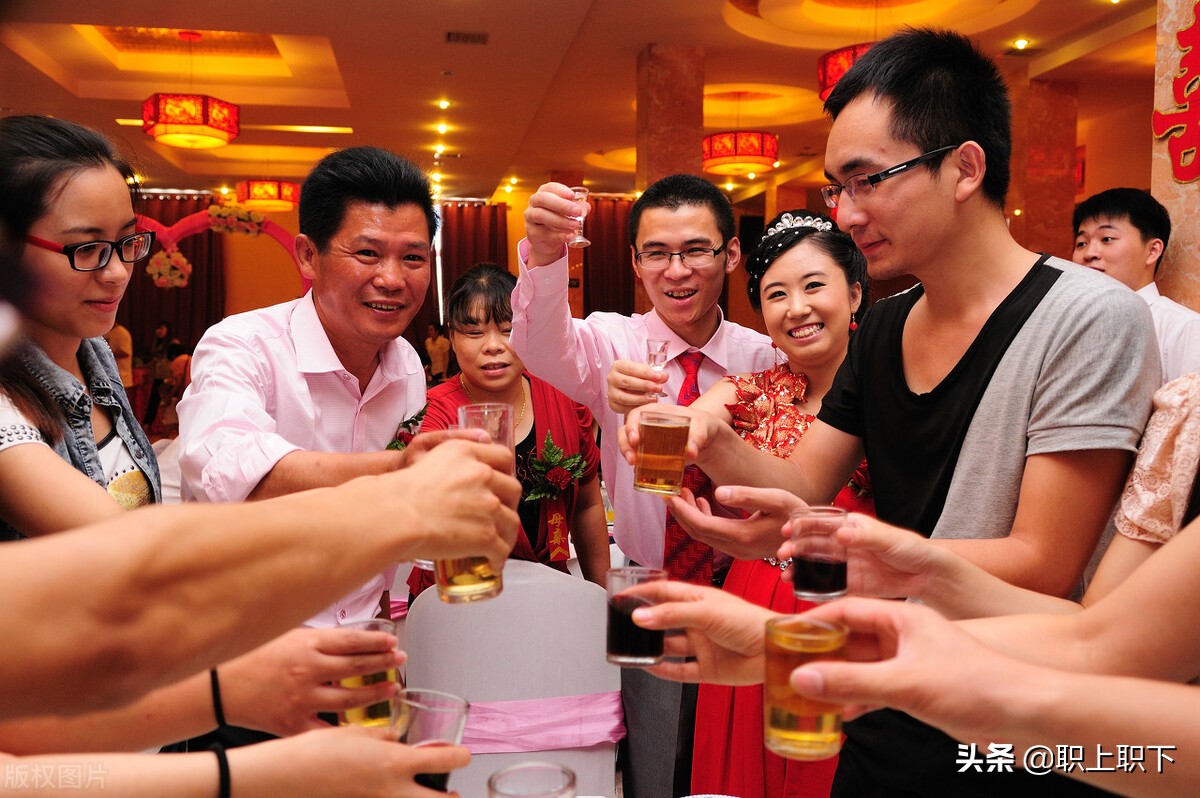 每年11萬人死于飲酒，可職場酒文化依然盛行，揭秘領導的七種心態
