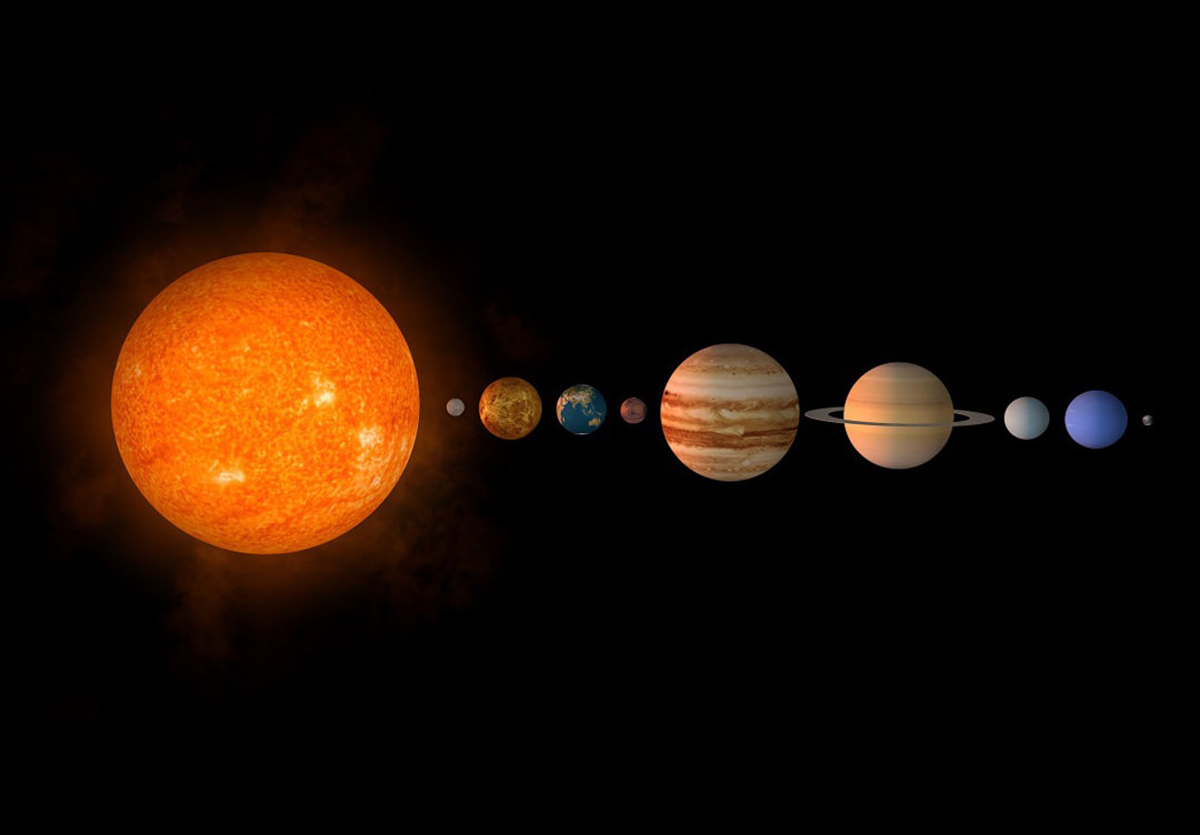 太阳重2000亿亿亿吨，为何还能悬浮在宇宙中，而不会掉下来？
