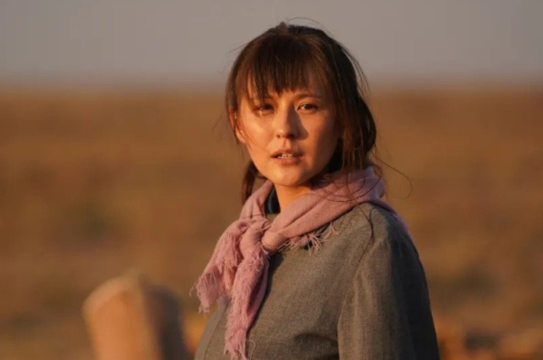 赵丽颖杨幂长点心，你们真正的对手，已经在冲