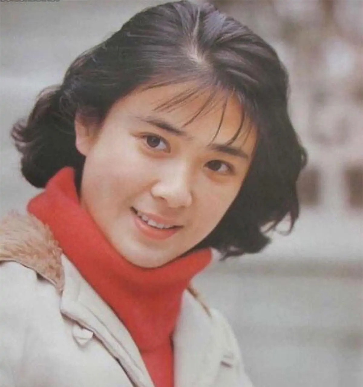 “美艳狐妃”傅艺伟的毁灭史，她的故事远比你