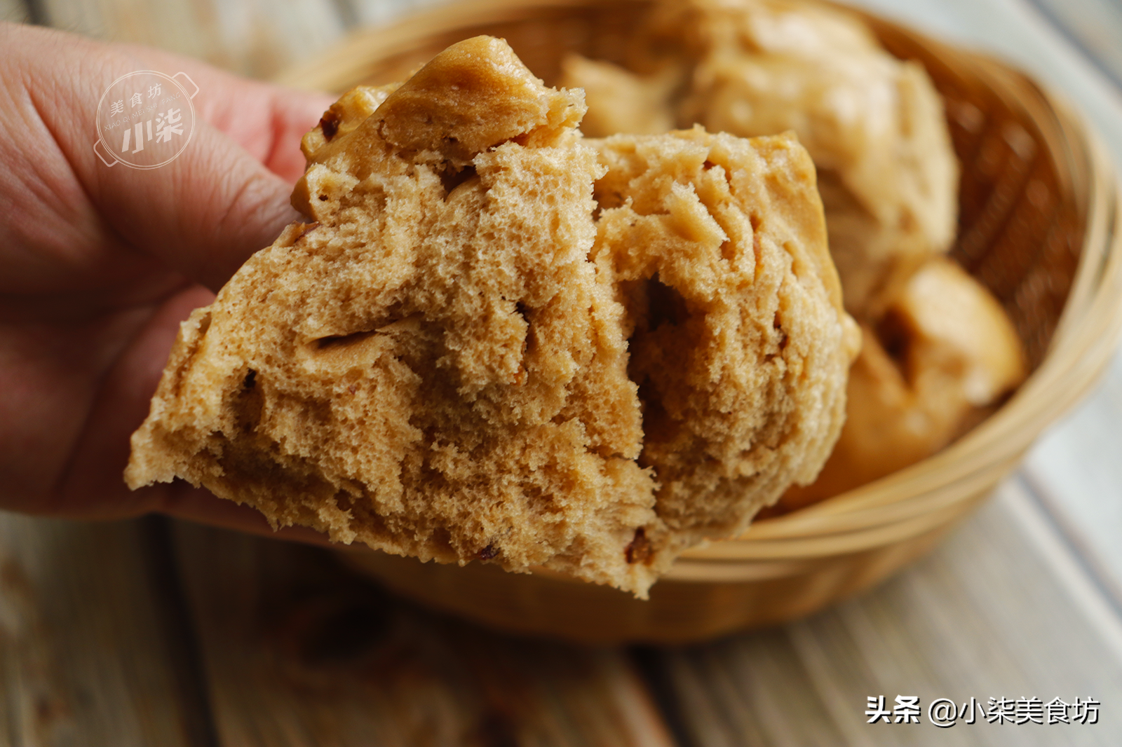 紅糖大棗饅頭正確做法，不用紅糖水，香甜鬆軟又好吃，個個都開花