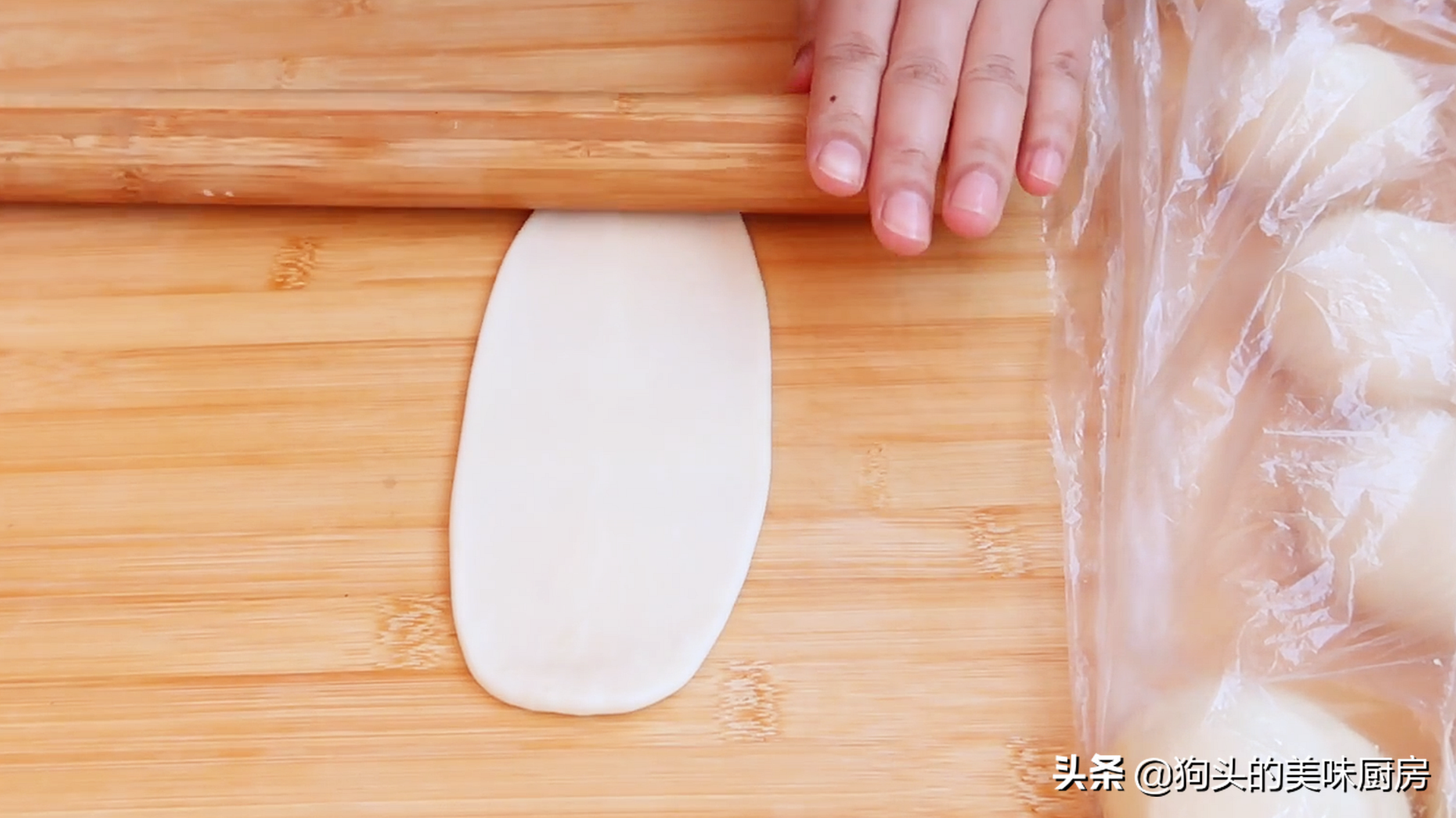 想吃酥餅不用排隊，教你在家做，不用烤箱，有鍋就行，個個酥掉渣