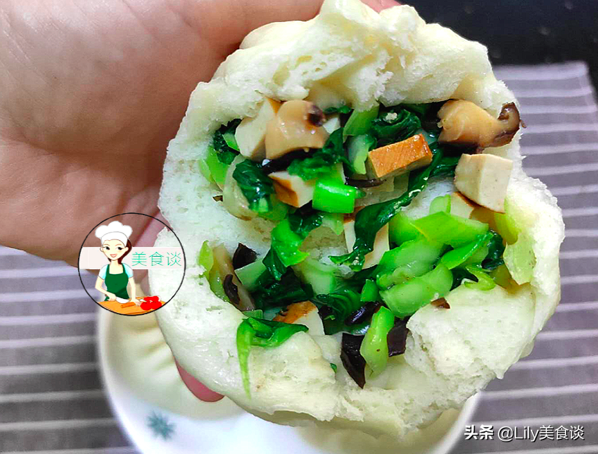 These vegetables are used as fillings together, the steamed buns are very fragrant, and they are delicious without meat, simple and nutritious