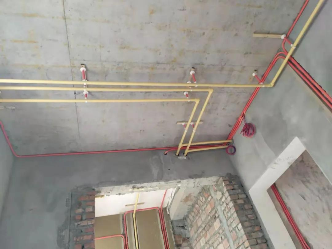辞旧迎新|工地实拍:业主现场参观在施工地丨水电阶段