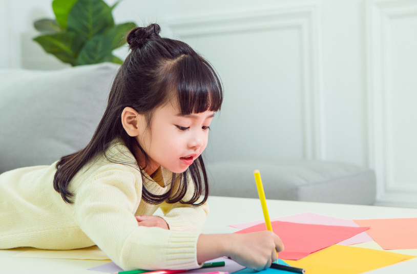 养女“戒3欲”，养儿“有3忌”，并非迷信，这么做孩子会更优秀