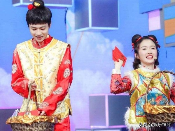 《快乐大本营》微博宣布自己是单身男孩，后面