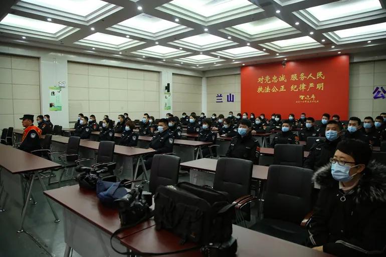 兰山公安分局辅警杨振宇获得“兰山区见义勇为先进个人”