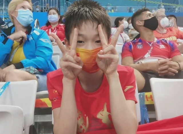 趁热度？吴彤想请14岁全红婵上《王牌》，网友：放过奥运冠军吧