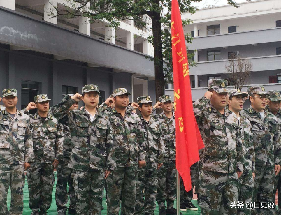 兄妹意外挖出近7万枚银元，主动上交国家，揭开