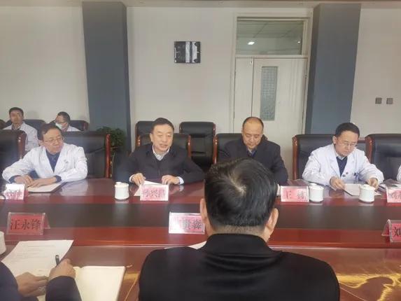 甘肃中医药大学郑贵森副校长一行赴第四附属医院慰问走访