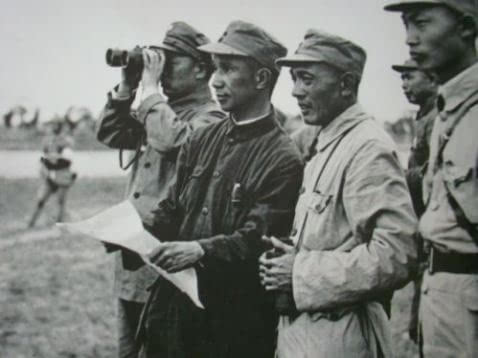 粟裕将军的指挥水平有多高？专家说他旷世奇才