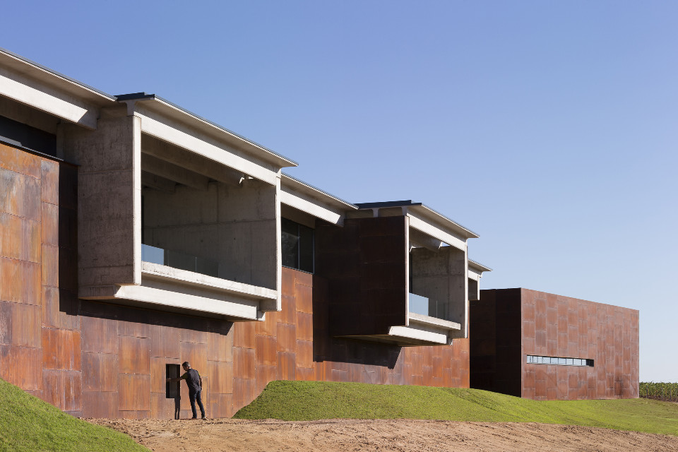 伯若尼酒庄：建筑大师又一力作