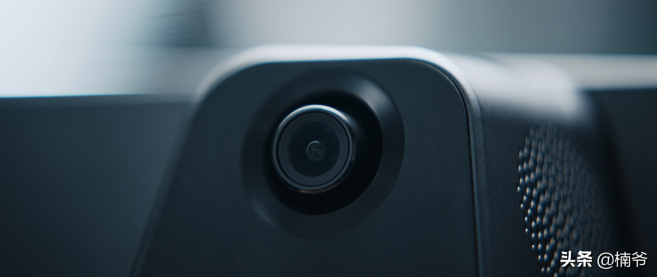 谁提造车开除谁的华为，今天发布了车载智慧屏