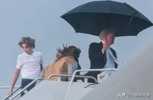 各国领导人遇到下雨：硬汉普京让人佩服，特朗普却只顾自己