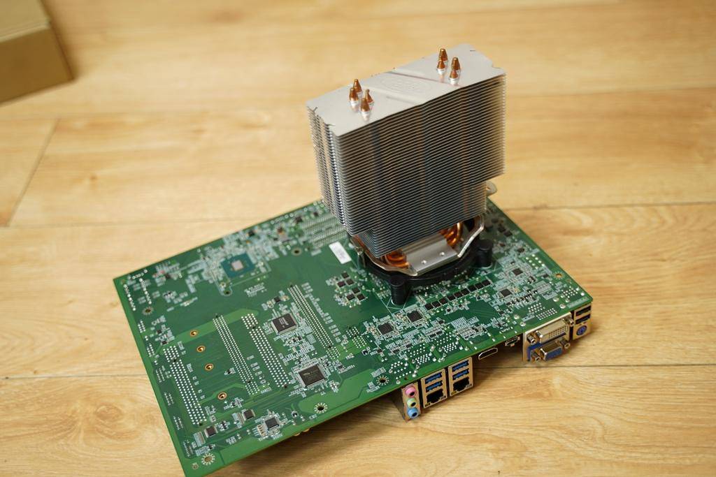 益德CPU反装双极主板 给你带来全新散热的空间