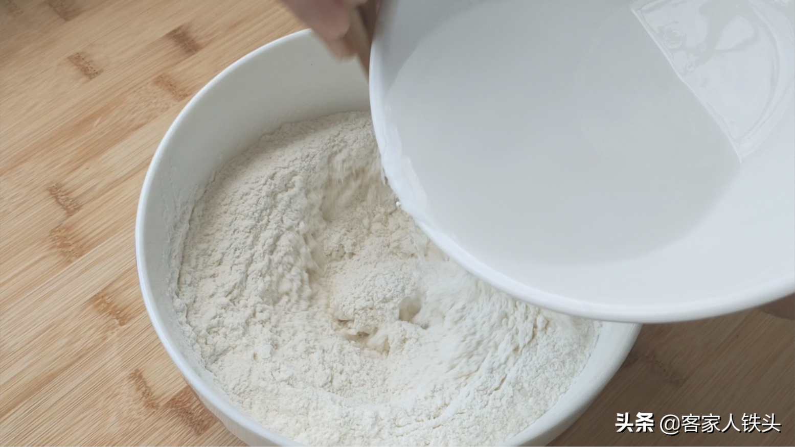 我家孩子隔三差五點吃的早餐做法，鬆軟又酥香，很多人一次吃5個