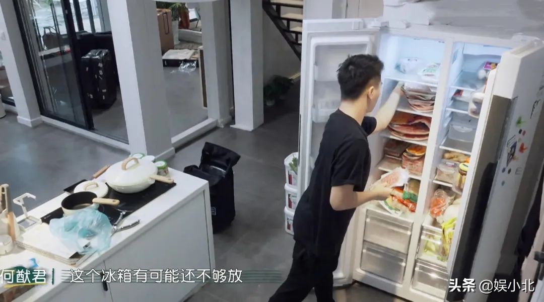 五天吃五顿火锅，没佣人的生活难自理？何猷君