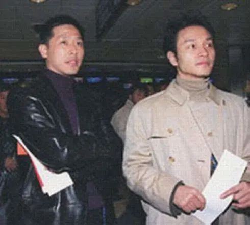 8张照片重温张国荣和唐鹤德的亲密时刻，爱情跨