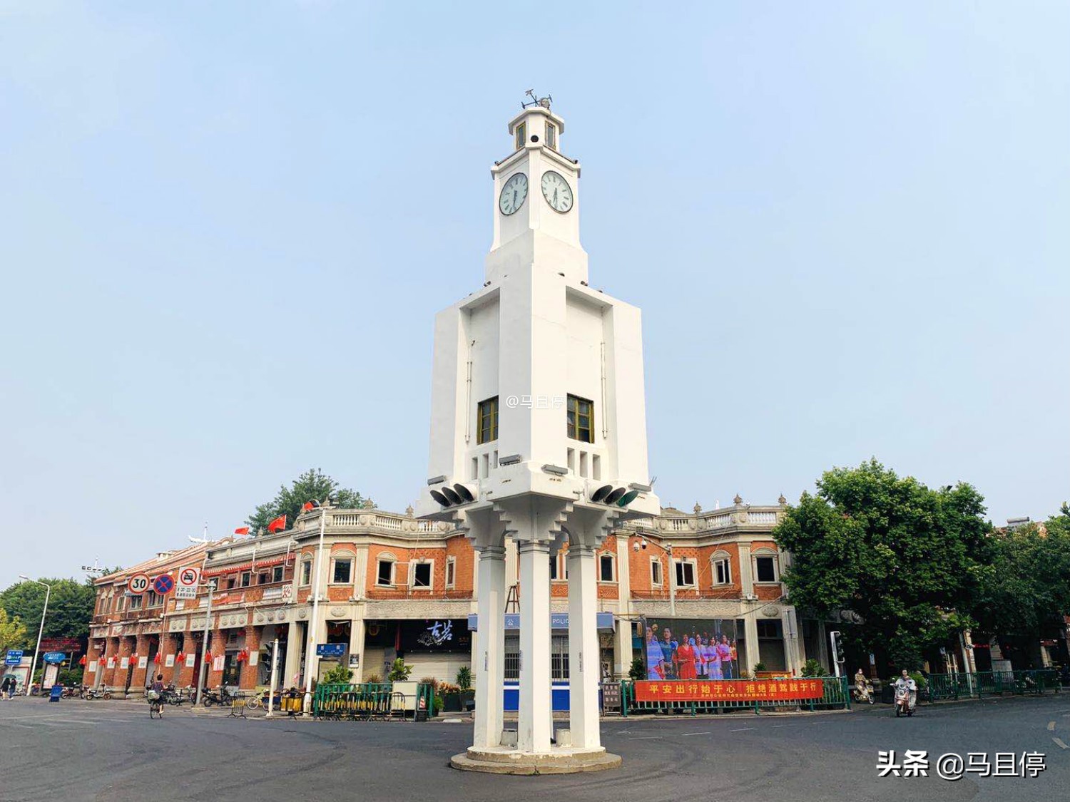 福建泉州有条特别的老街，藏有三种不同宗教寺院，千年来相安无事