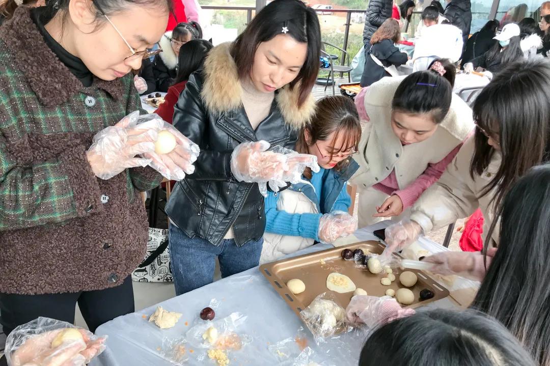 春风十里 女神同在丨双流区公兴小学教师专业发展主题培训活动