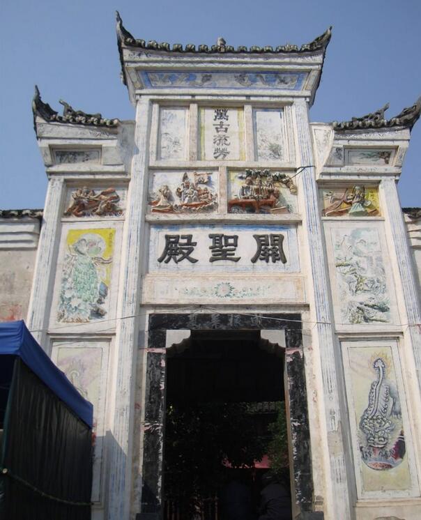 湖南夏季最值得去的5个景点，最美少数民族特色村寨，叹为观止